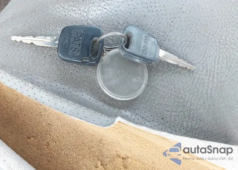 2000 Ford Ranger Xlt from USA, damaged, VIN 1FTYR10X9YPA39183